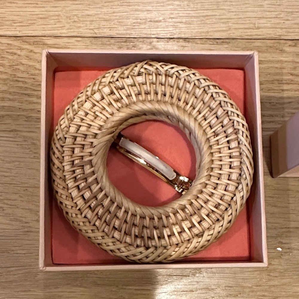 Cult Gaia Gemma Barrette- never worn